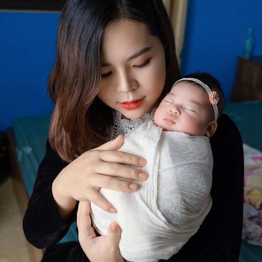 Bé Đỗ Đàm Gia Hân