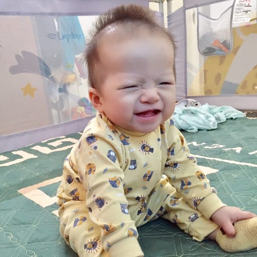 Bé Phạm Huy Cảnh