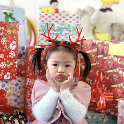 Bé Lê Bảo Hân