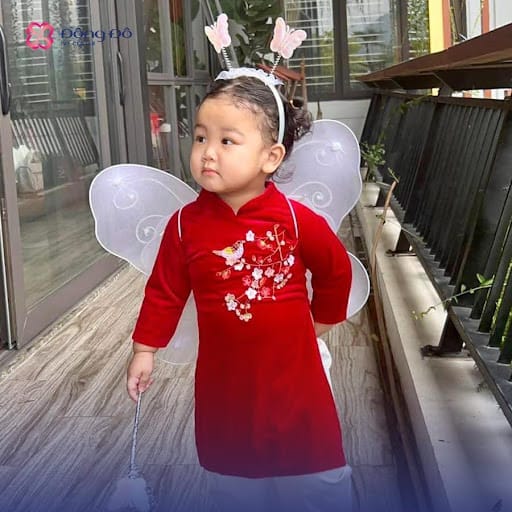Em bé Hoàng Nguyễn Bảo An giờ đây đã trở thành một cô bé cực đáng yêu, lanh lợi.