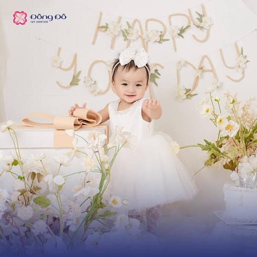 Bé Nguyễn Lâm Tuệ Nhi