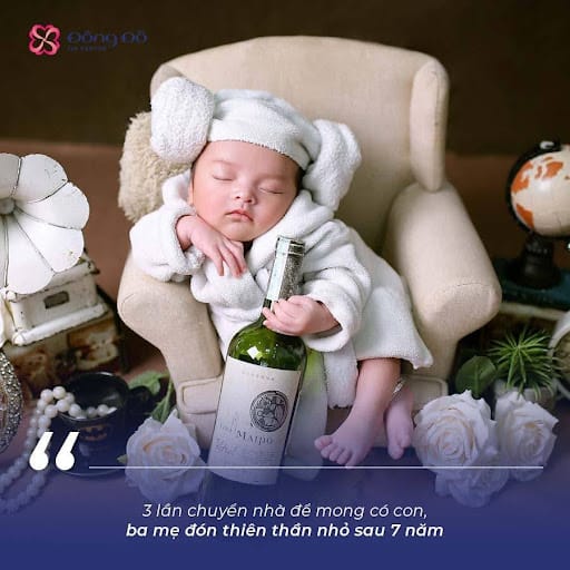 Sau 7 năm trông ngóng, hai vợ chồng chị Ngọc Anh đã đón con yêu thành công.