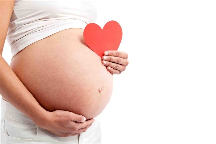 Em bé thụ tinh nhân tạo hoàn toàn có thể phát triển bình thường