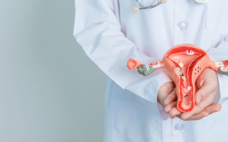 Bác sĩ giải đáp: Lạc nội mạc tử cung có làm IVF được không?