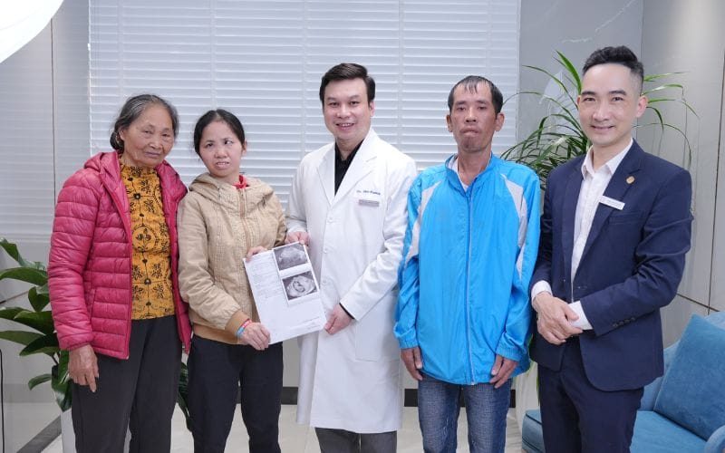 Nguyện vọng của mẹ là được thấy con cũng được làm mẹ