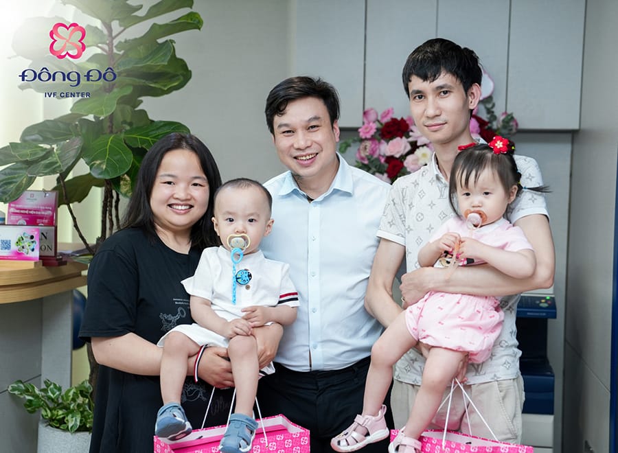 Việt kiều Ba Lan đón con sau 8 năm bởi buồng trứng đa nang