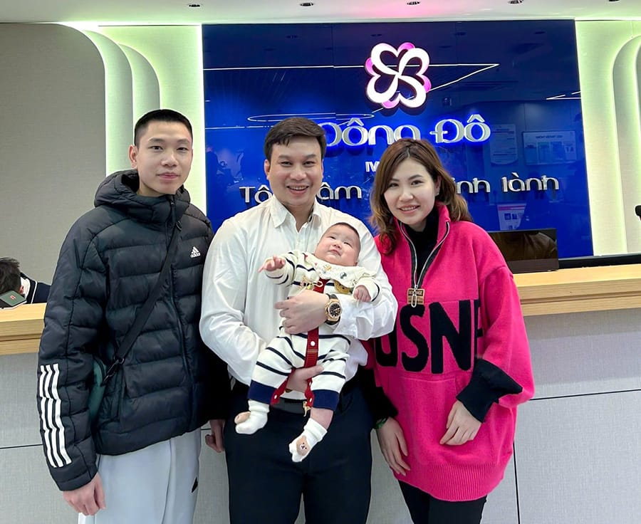 Trái ngọt IVF sau 8 năm gian nan nơi xứ người