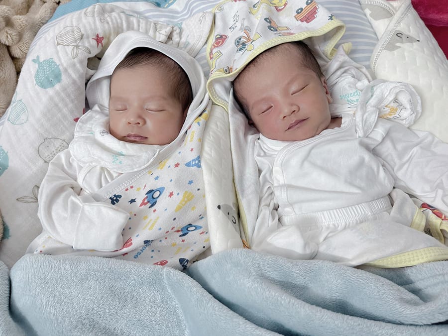 Đón 2 con IVF từ ca tinh trùng dị dạng