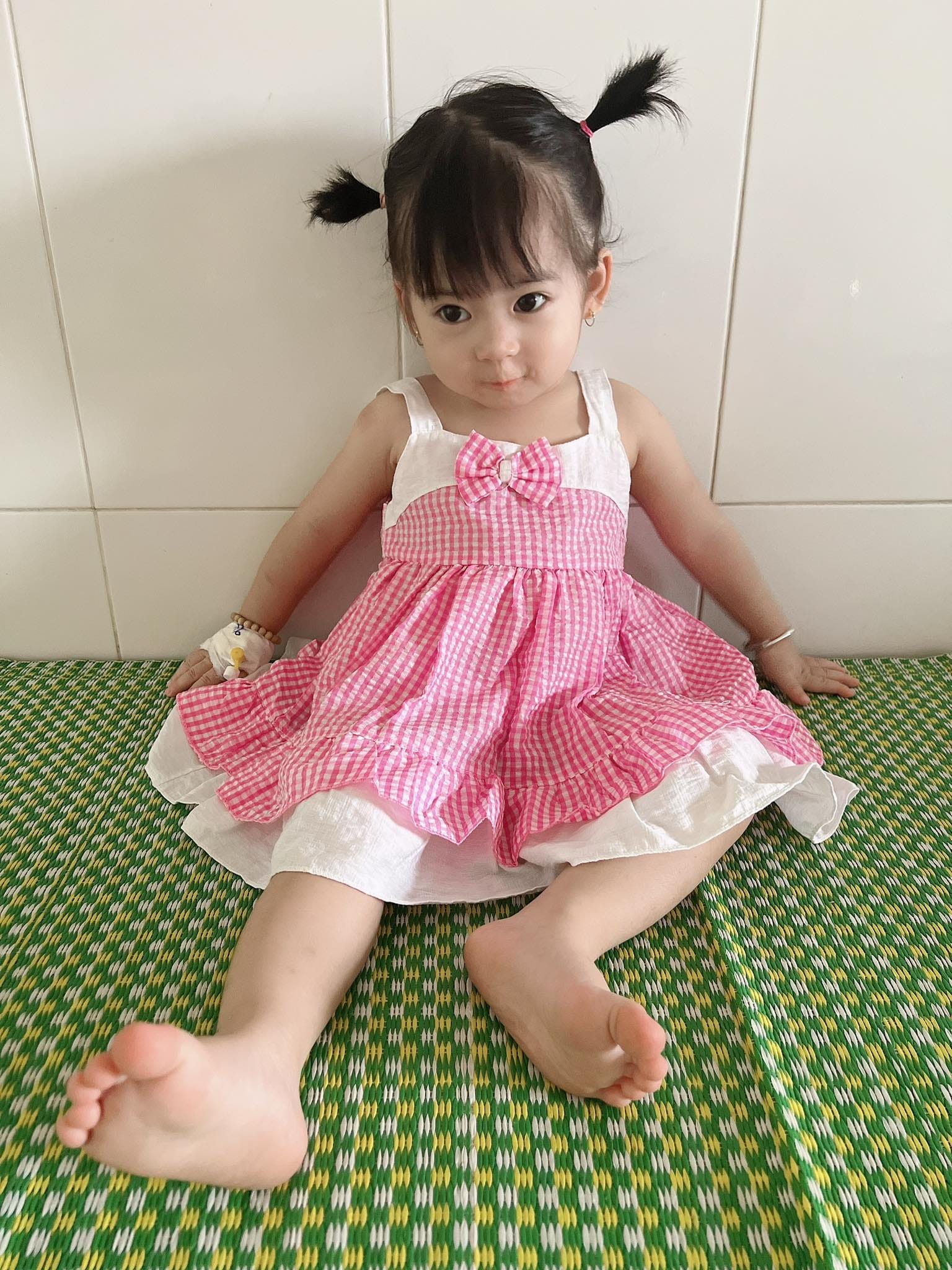6 Năm đợi con do dính buồng tử cung, tinh trùng yếu