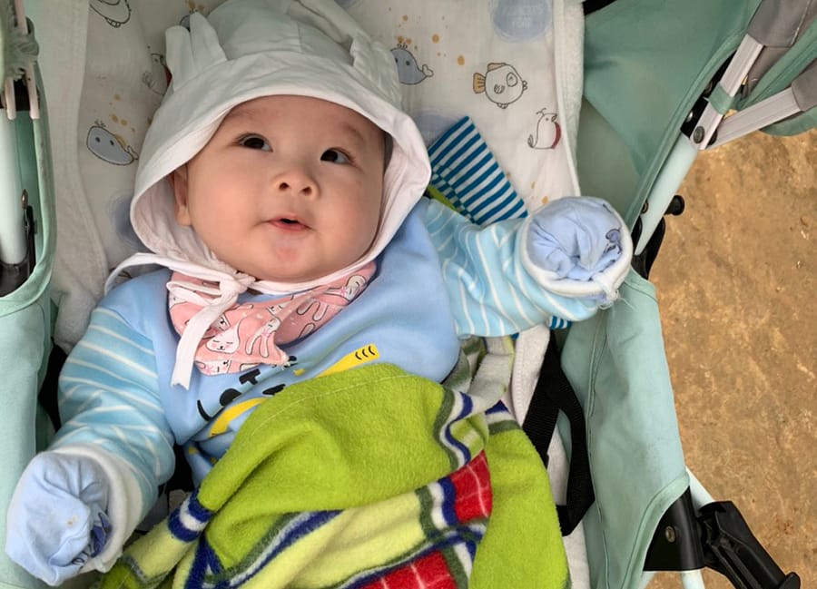 Phân mảnh ADN tinh trùng cao, vợ mất vòi trứng, có con nhờ IVF