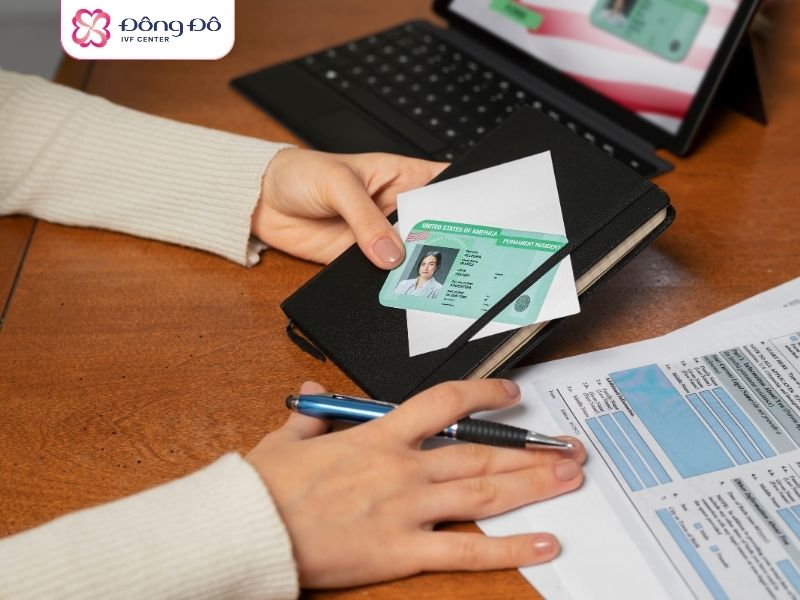 Gia đình nên chuẩn bị đầy đủ giấy tờ ngay từ buổi đi khám đầu tiên theo hướng dẫn của trợ lý bác sĩ