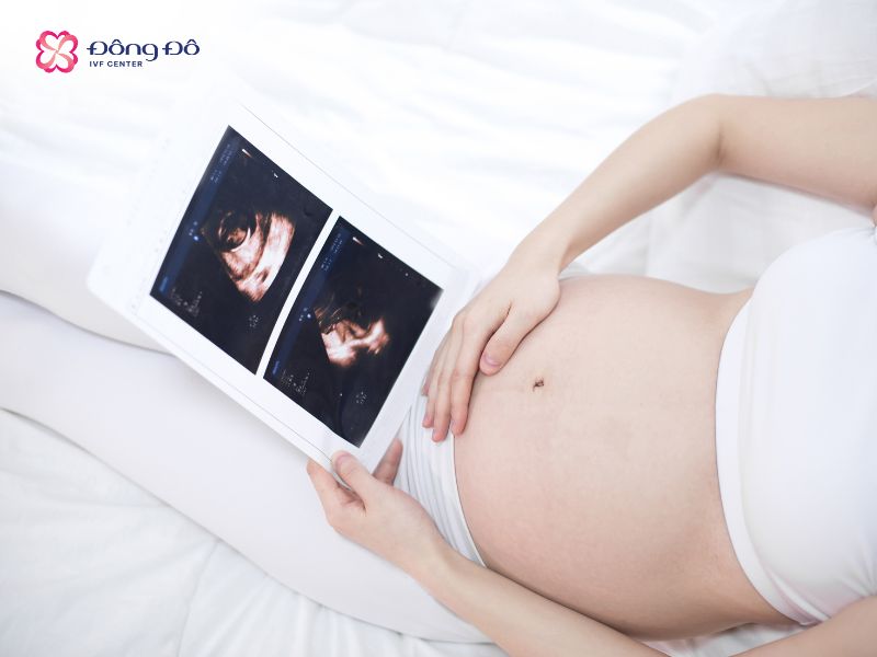 Tuổi của người vợ càng cao, chi phí làm IVF càng lớn