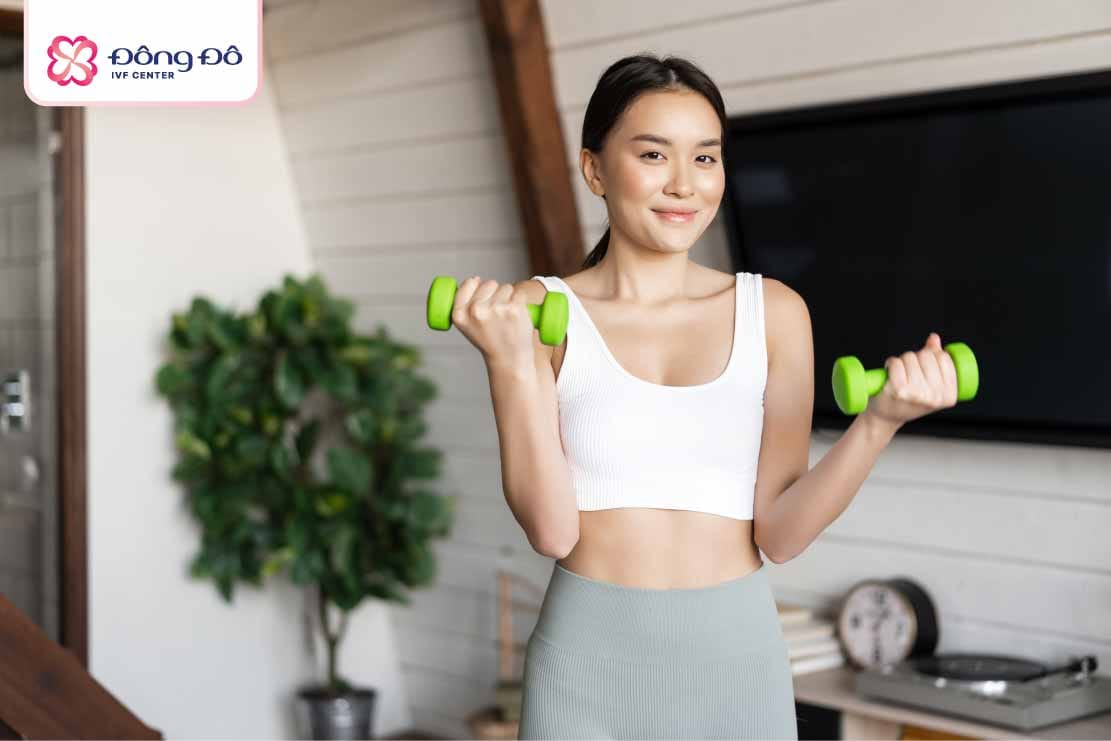 Kiểm soát các chỉ số về cân nặng là một trong những cách hiệu quả để phòng tránh polyp lòng tử cung
