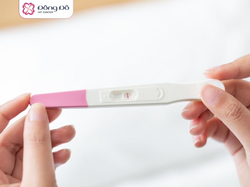 Liên hệ bác sĩ hoặc đến cơ sở y tế ngay nếu xuất hiện bất kỳ dấu hiệu bất thường
