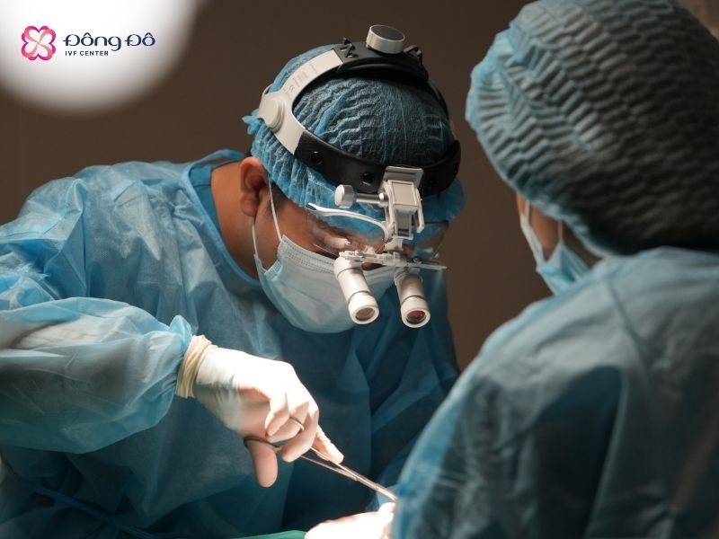 Trường hợp tinh trùng yếu, tinh trùng kém được thực hiện thủ thuật lấy tinh trùng nâng cao